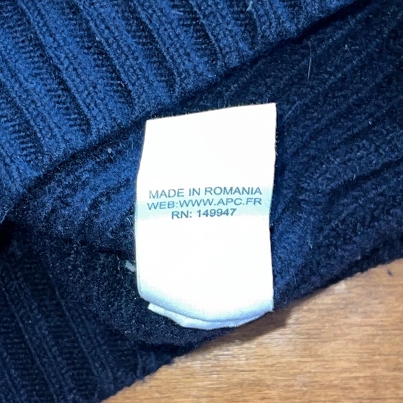 A.P.C. Women’s Wool & Cashmere Sweater - Picture 5 of 6